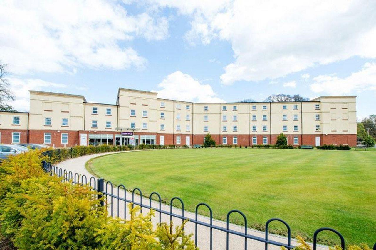 Premier Inn Stoke - Trentham Gardens Dış mekan fotoğraf